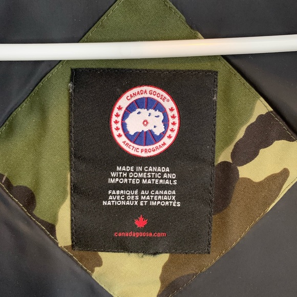 Canada Goose vest - Picture 4 of 7